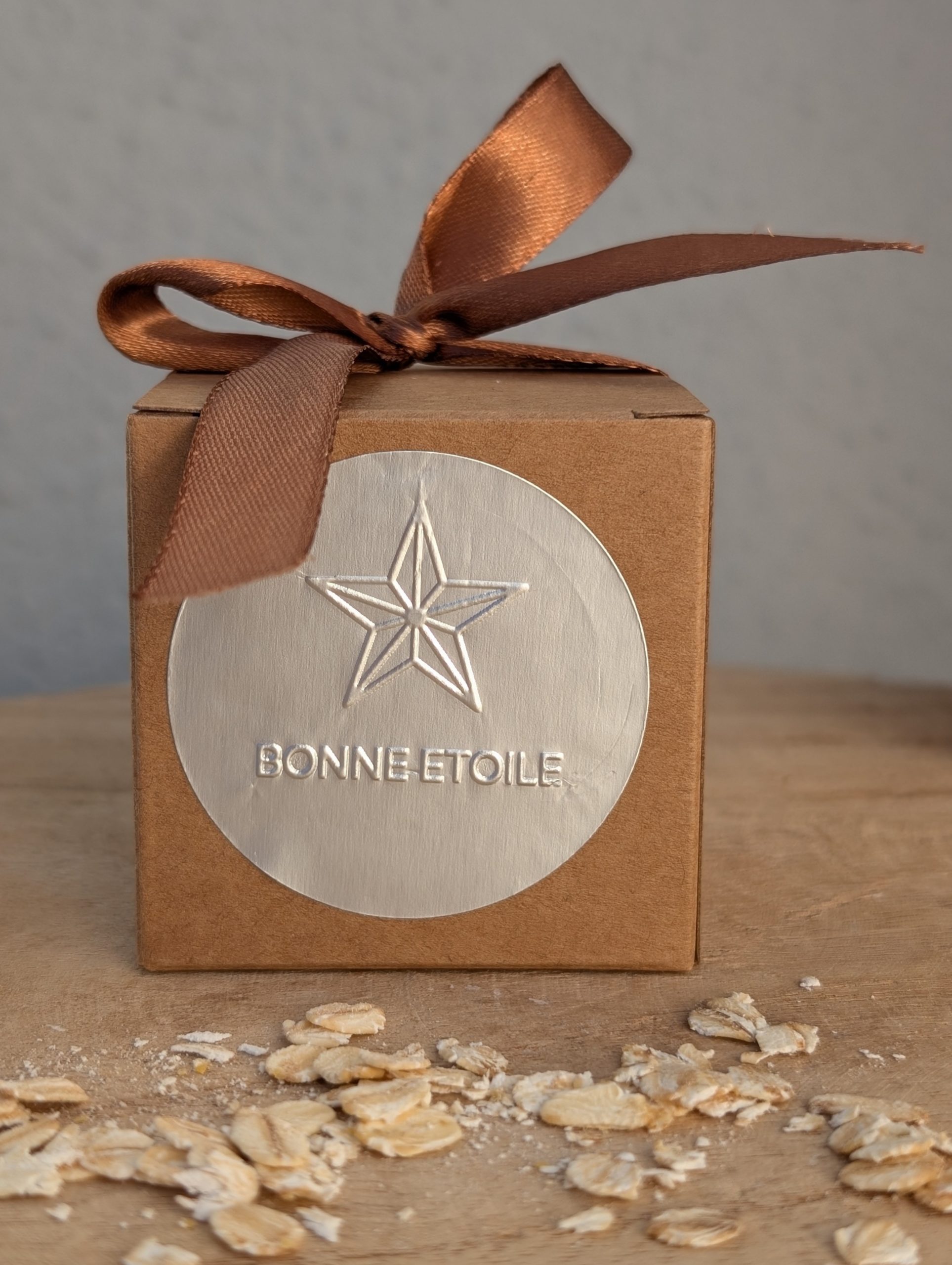 Premium Edition: 150g Irish Honey & Oat Milk Cube Soap (for sensitive skin - sweet, comforting, unscented) - Image 3